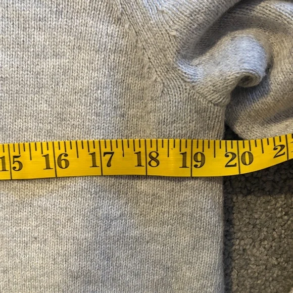 J. Crew Wool Cotton Blend Bell Sleeve Gray Pullover Sweater. Size Large - Picture 7 of 8